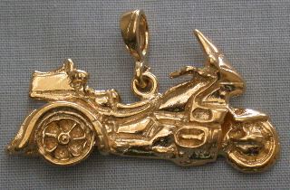 Trike Pendant